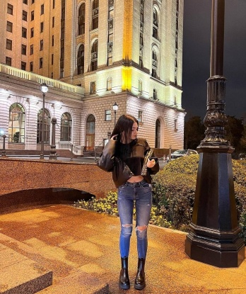 Сексуальная бестия приглашает в гости состоятельного мужчину для незабываемого отдыха в моей компании. Гарантирую конфиденциальность и высокий уровень сервиса. 2115, 20 лет